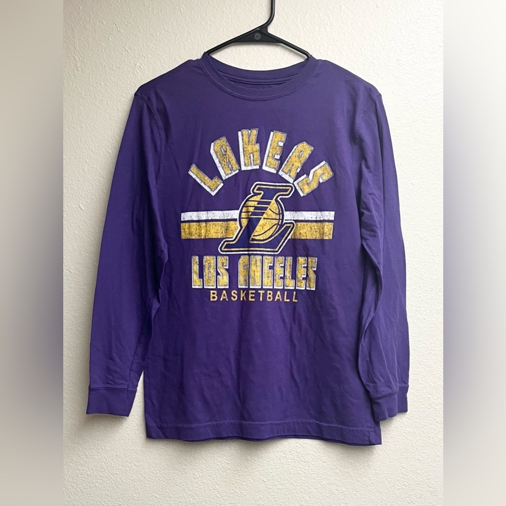 Boys Los Angeles Lakers NBA Purple Long‎ Sleeve Logo T-Shirt Size XL (14/16) EUC